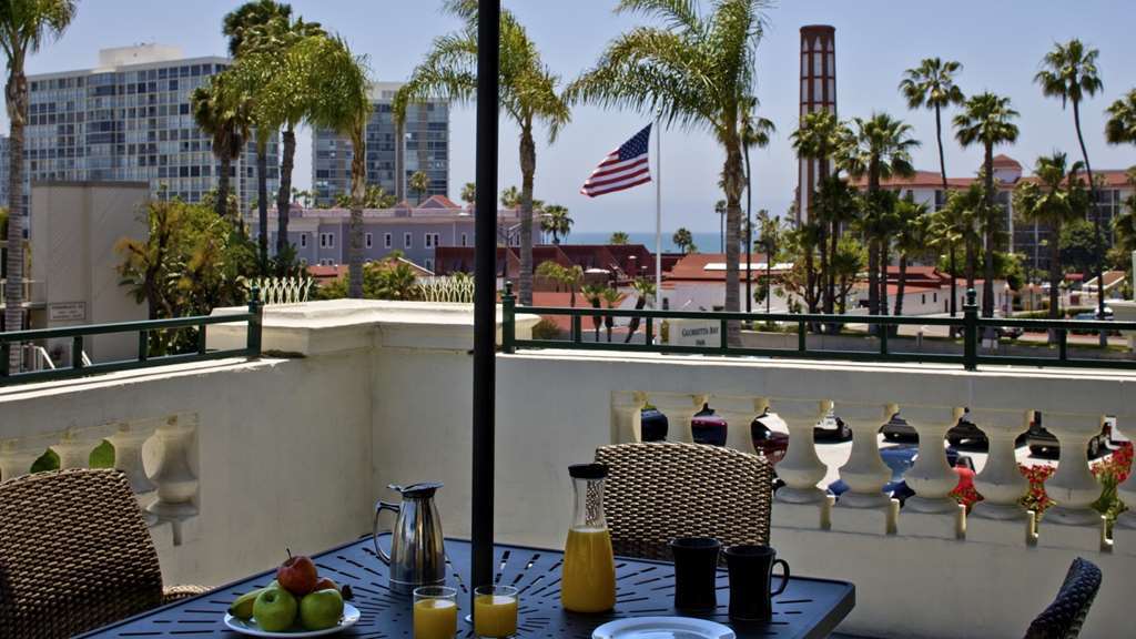 Glorietta Bay Inn Coronado Room photo