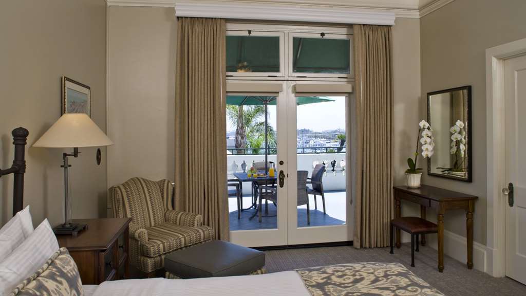 Glorietta Bay Inn Coronado Room photo