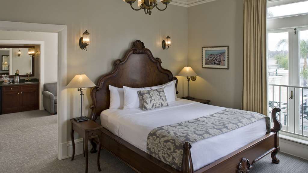 Glorietta Bay Inn Coronado Room photo