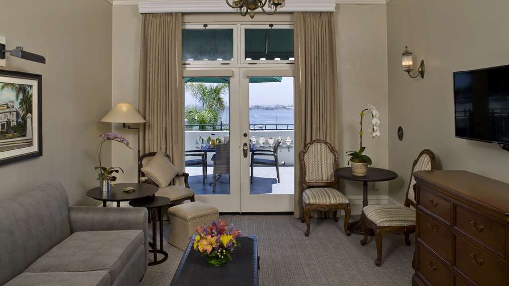 Glorietta Bay Inn Coronado Room photo